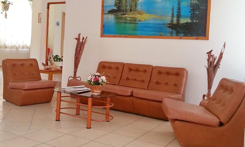 Pension Gina Methana Ngoại thất bức ảnh